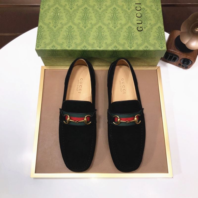 G*u*i leather shoes
